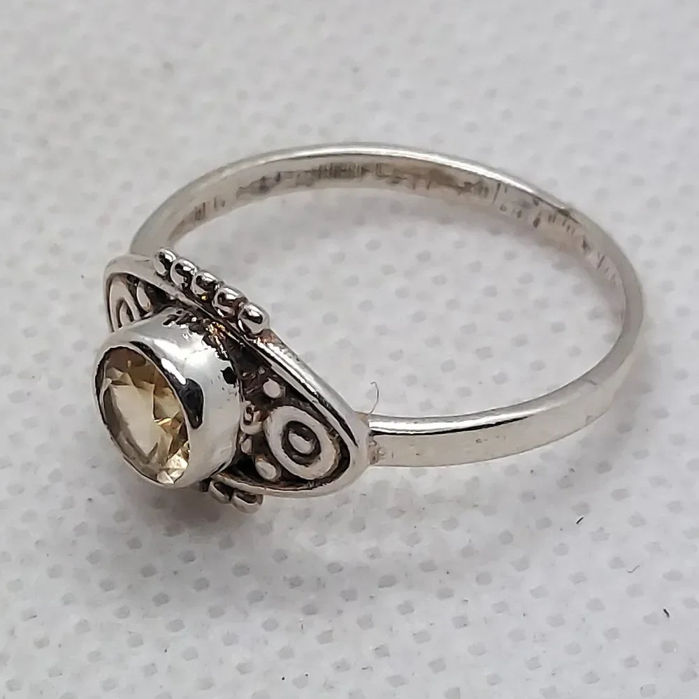 Ring 925 sterling silver Citrine size 6.25‎